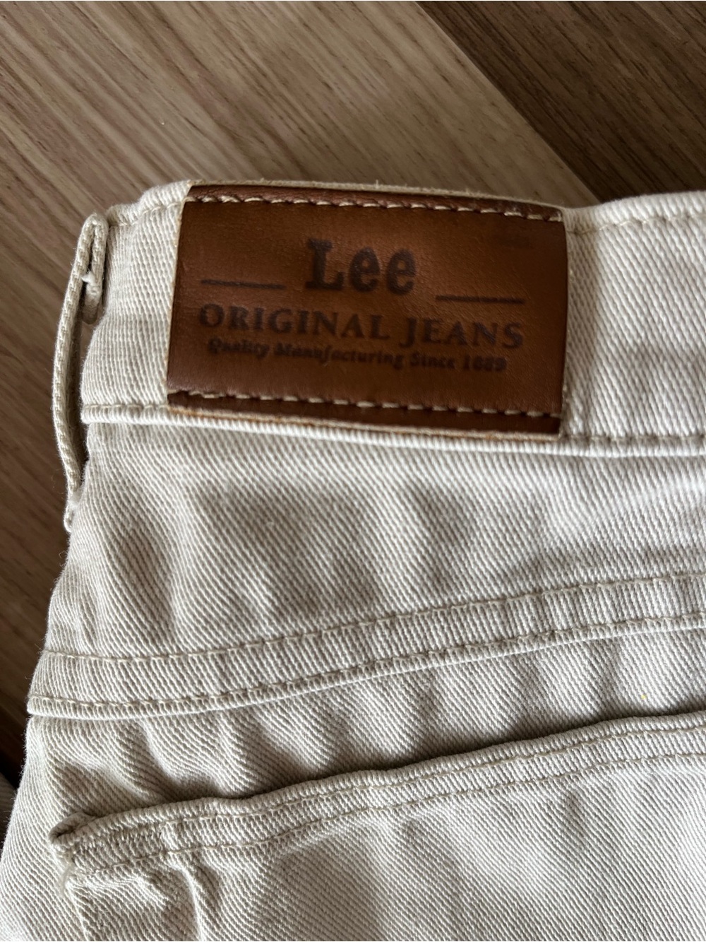 Lee Vintage High Rise Straight Leg Jeans Beige Cream Size 4 Minimalist